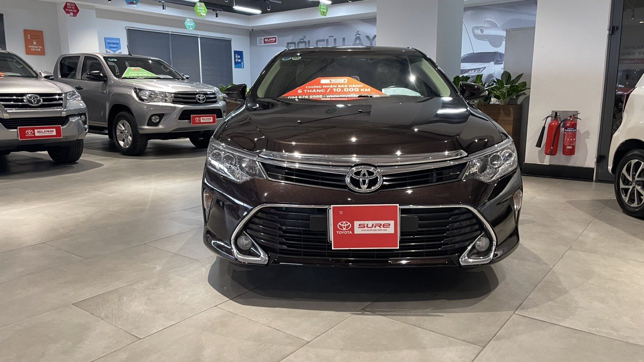 Toyota Camry 20E 2017 siêu mới