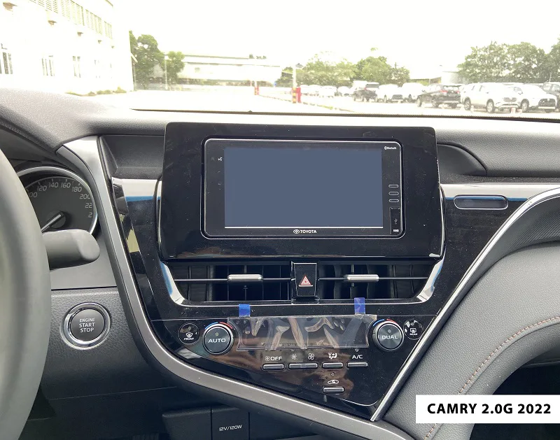so sánh phiên bản Toyota Camry 2.0G và 2.5Q màn hình 2.0G