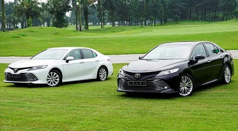 So sánh phiên bản Toyota Camry 2.0G và 2.5Q thế hệ 2023 mới nhất