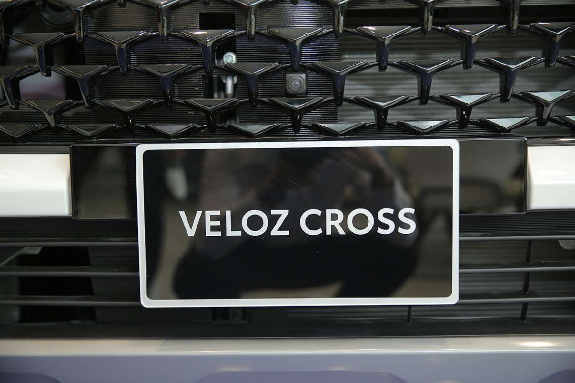 Tổng quan chiếc Toyota Veloz - 5