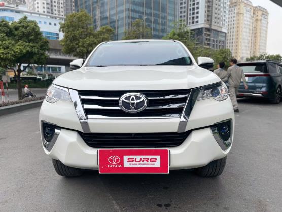 FORTUNER 2.7V 2019 trắng