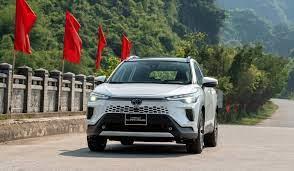 Corolla Cross 2025: Giá lăn bánh, chính sách trả góp, ưu đãi tháng 6/2025 có gì hấp dẫn?
