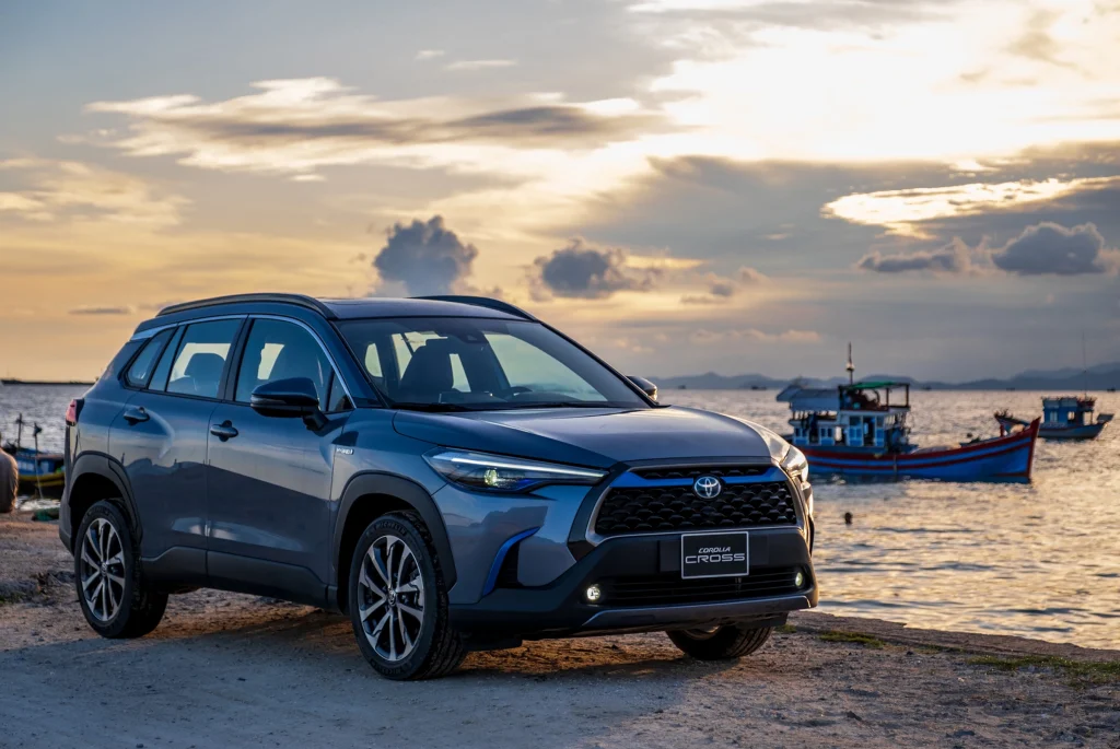 Đầu xe Toyota Corolla Cross 2024