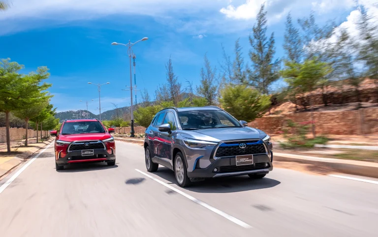 Đánh giá xe Toyota Corolla Cross Hybrid 2024 Có gì trong mức giá 955 triệu đồng?