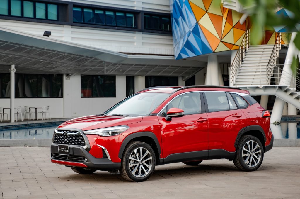 Corolla Cross 2023 màu đỏ