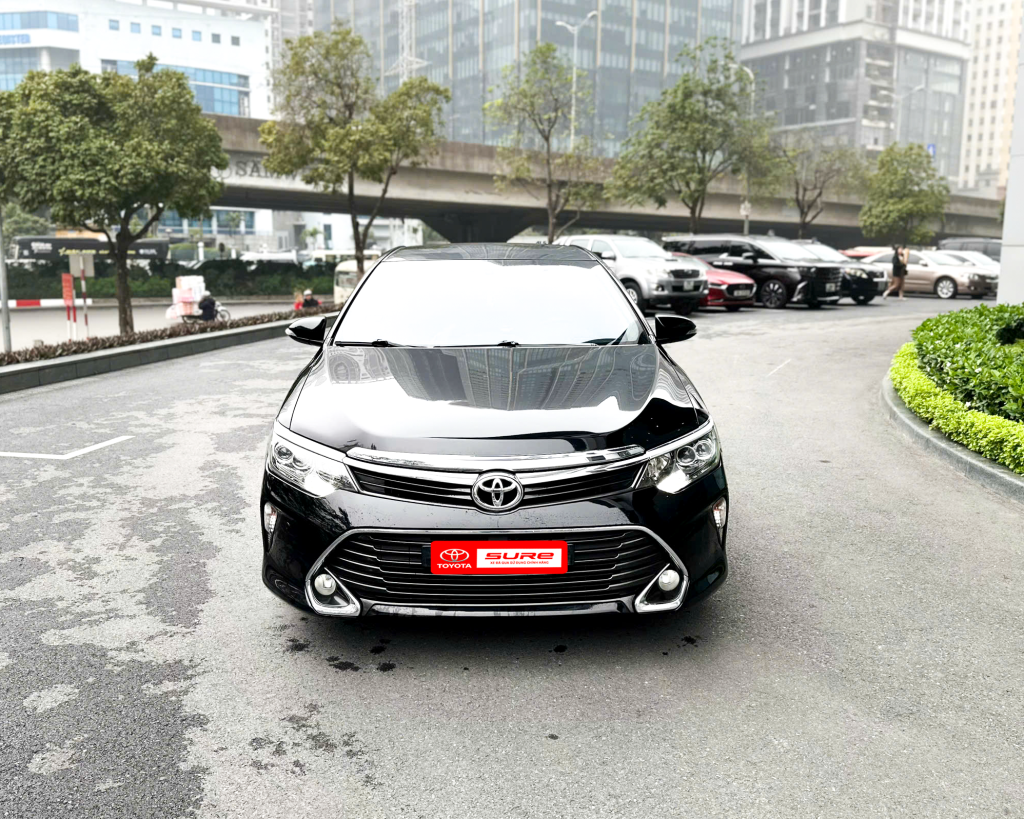 xe Toyota camry cũ màu đen toyota sure mỹ đình