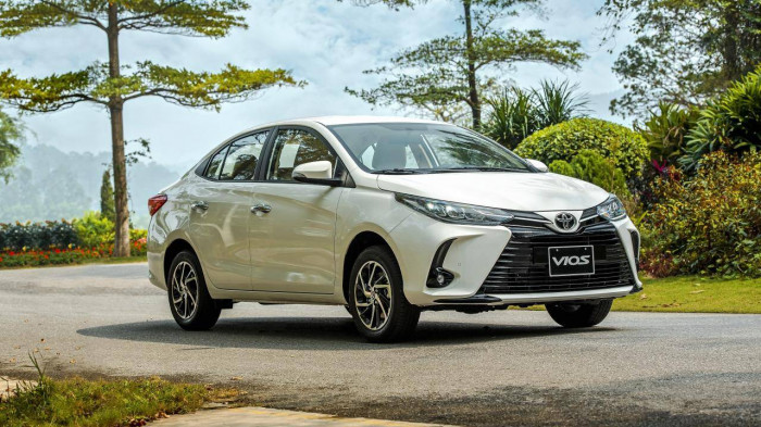 Mua xe Vios với lãi suất ưu đãi: Vios 2021 màu trắng