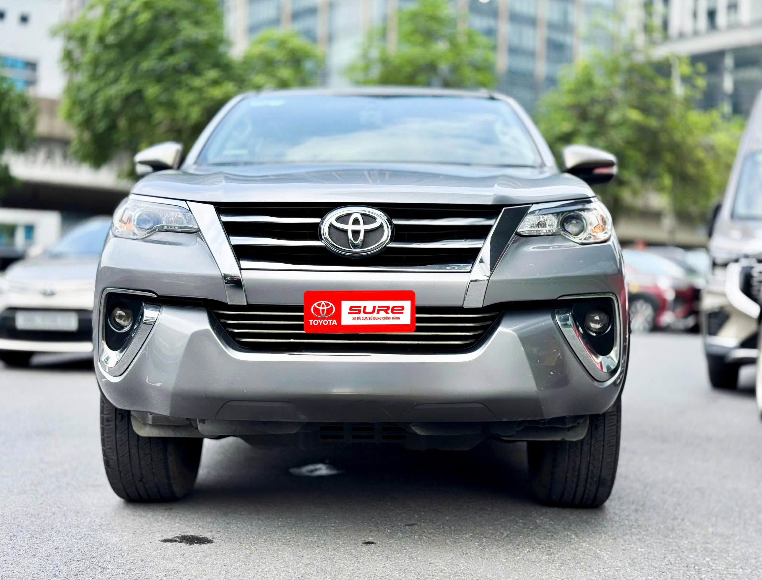 TOYOTA FORTUNER 2.7V 2016