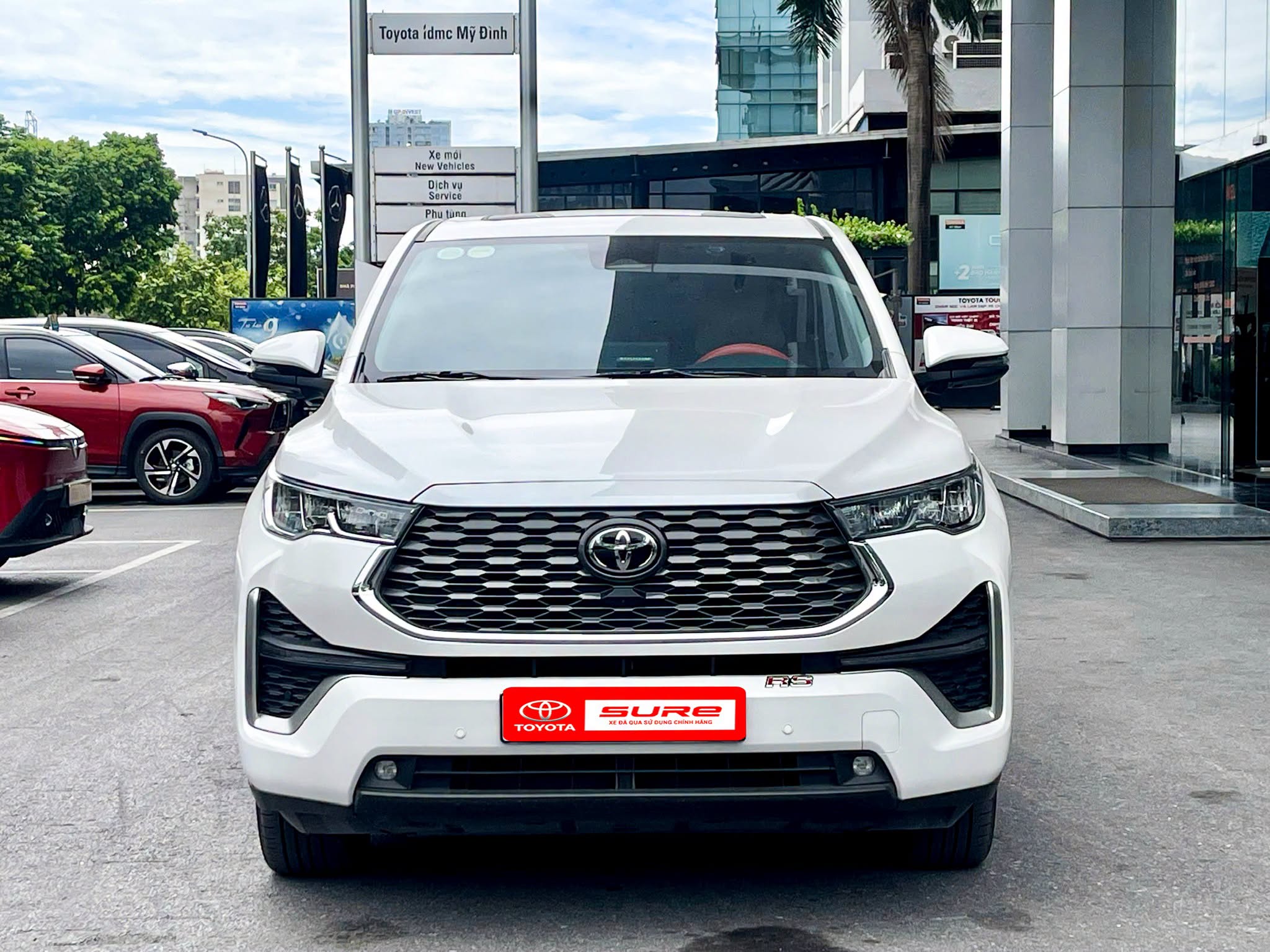 INNOVA CROSS HEV 2025