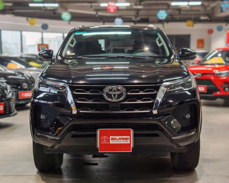 TOYOTA FORTUNER 2.4AT 2022