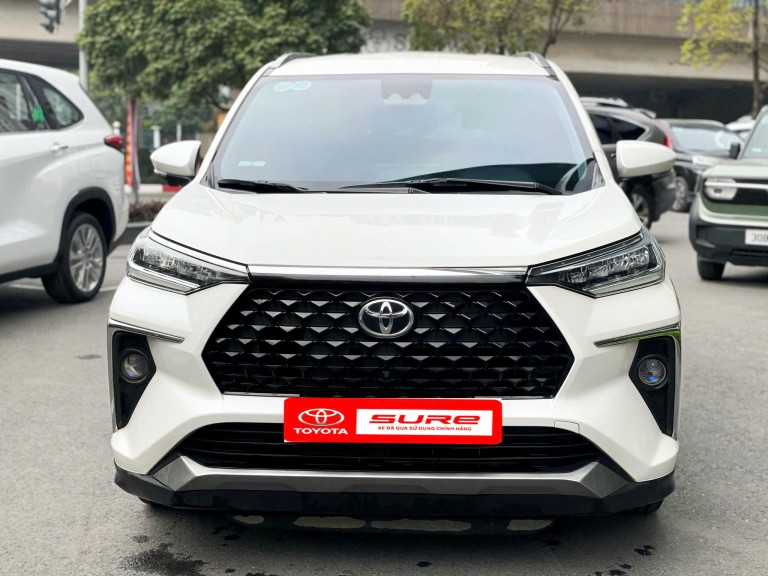 Toyota Veloz Cross Top 2025
