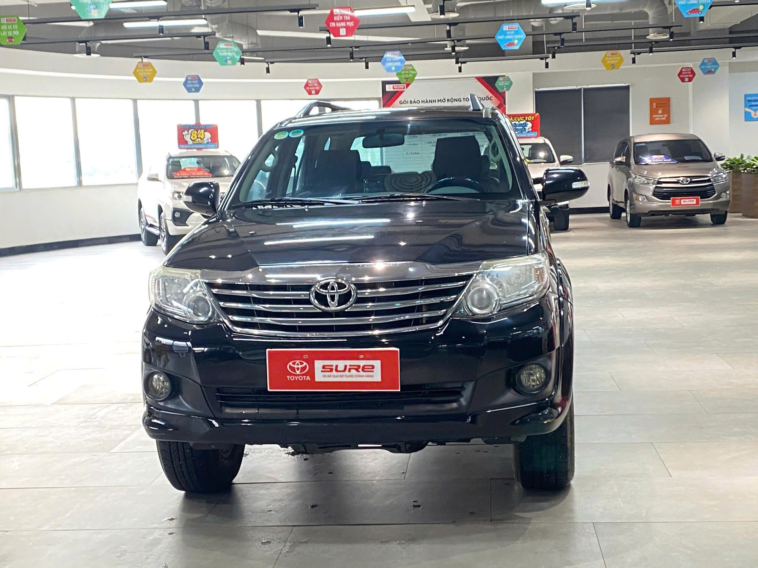 TOYOTA Fortuner 2.7AT 2013