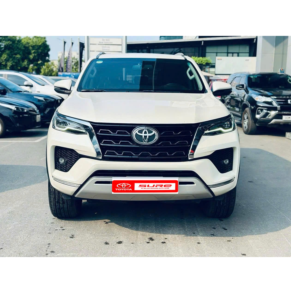 TOYOTA Fortuner 2.7AT 2022